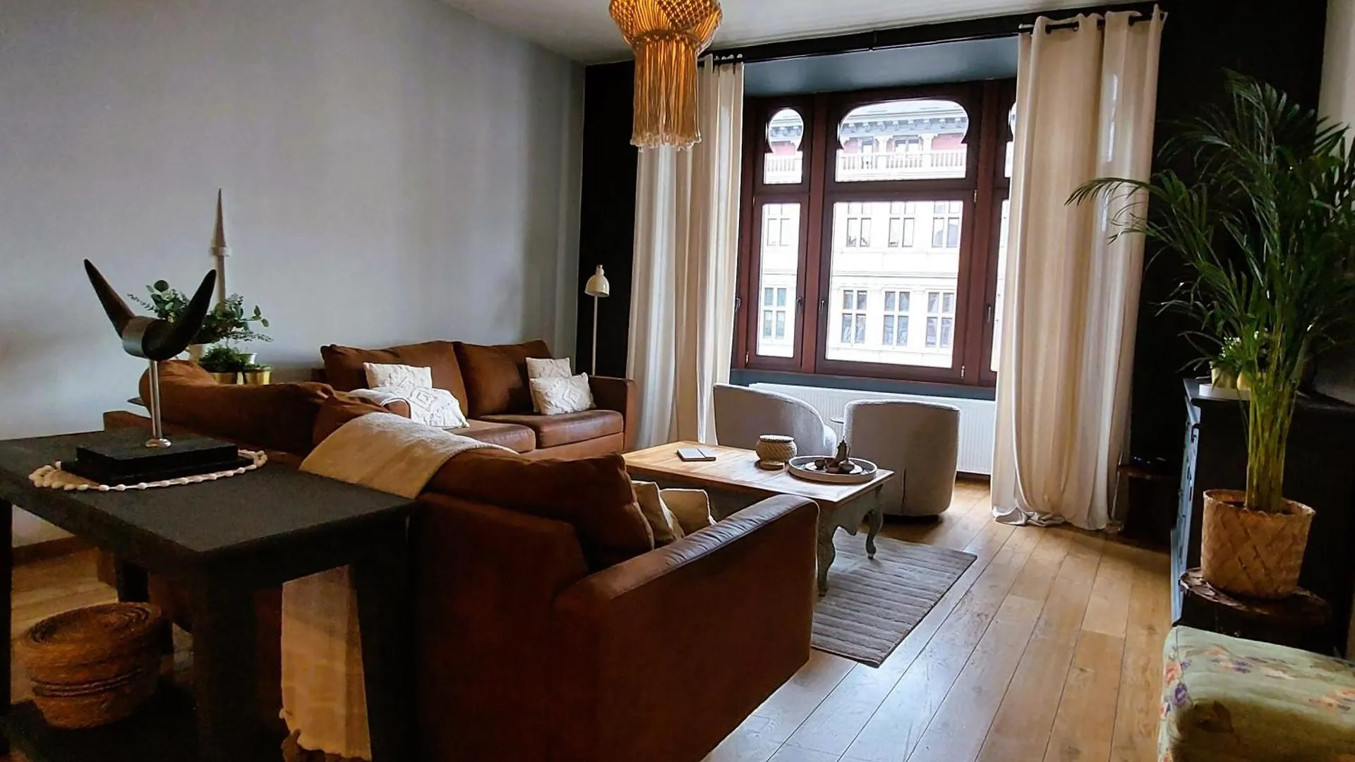 Diamond - Room With A View Anvers 0*,  Belgique