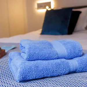 *** Bed & Breakfast Apl8 St-anna België